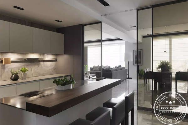 定制家具真的是&ldquo;坑&rdquo;嗎？選擇定制櫥柜需要注意什么？